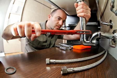 3 Warning Signs That You Need Professional Plumbing Repairs